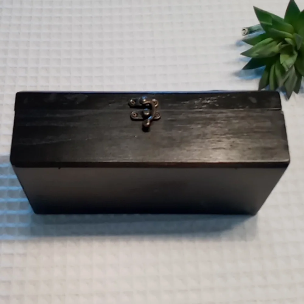 Vintage Embroidered Panel Wooden Jewelry Box With Removable Interior Seperator